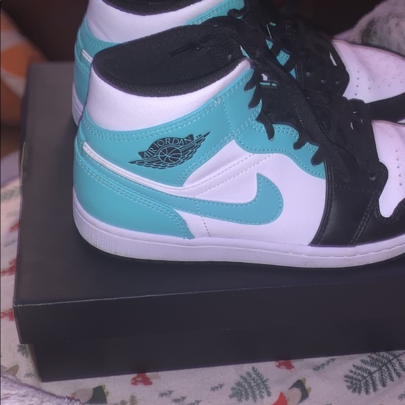 Mid Tropical Twist Jordans Size 7.5 - Picture 2 of 6